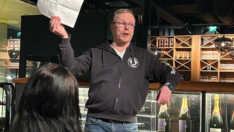 Messuillallinen The Tower – Wine & Craft Beer ravintolassa