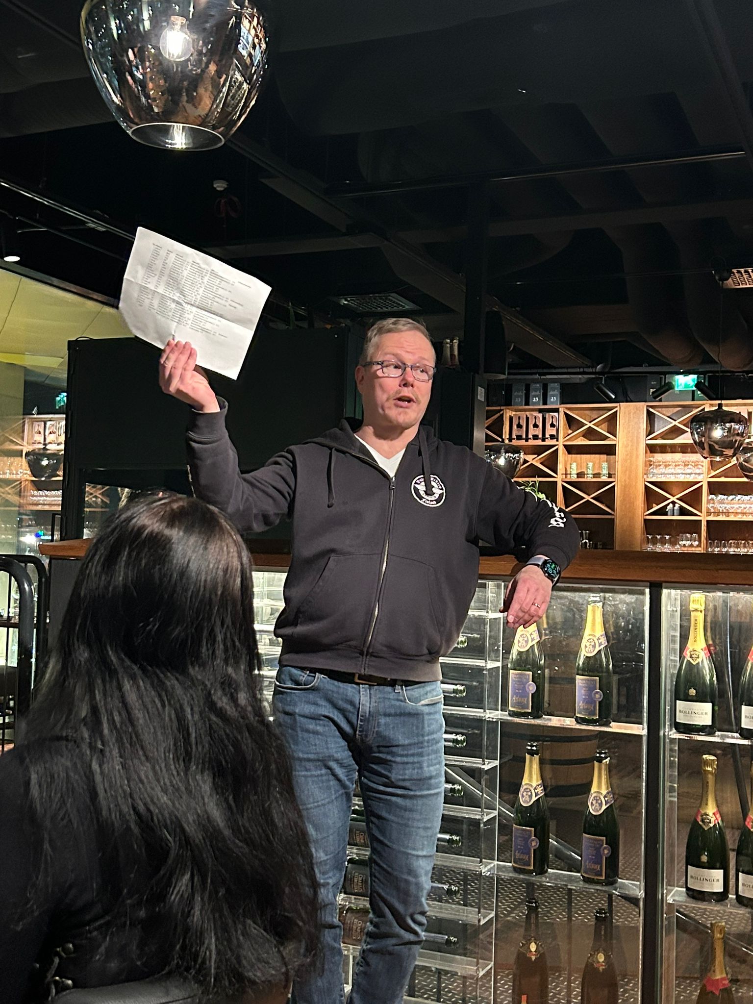 Messuillallinen The Tower – Wine & Craft Beer ravintolassa